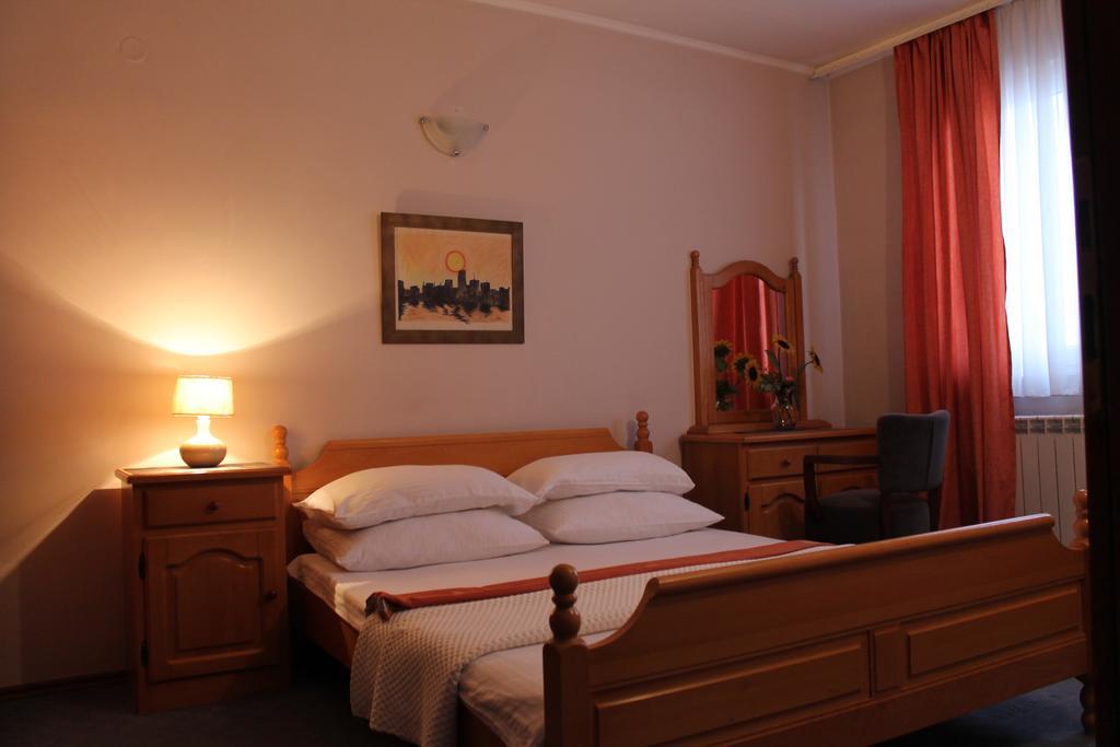 Europa Motel Sarajevo Bagian luar foto